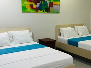 Family Quadruple Room, Garden View - Villa Machan Unawatuna (Unawatuna)