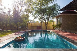 Outdoor pool - Alaya Stays 5BHK Roohmon's Farm Pvt Pool (Udaipur)