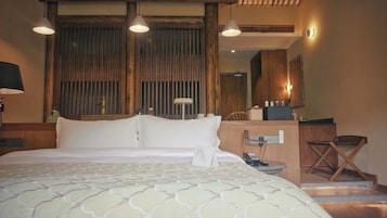 Panoramic Double Room, Mountain View | Desk, laptop workspace, blackout drapes, free WiFi