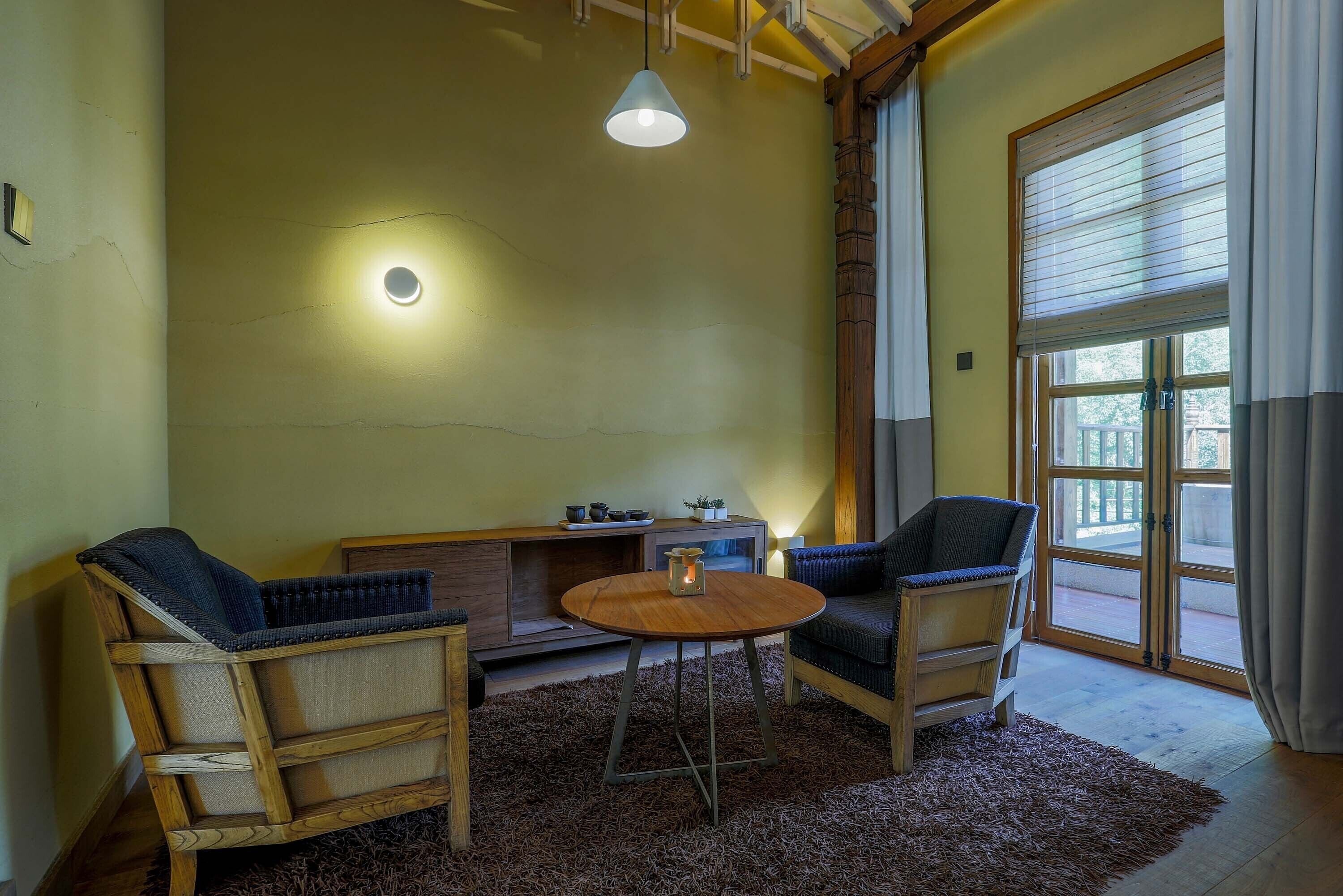 Dobbeltrom – superior, fjellutsikt | Skrivebord, skrivebord for bærbar PC og blendingsgardiner