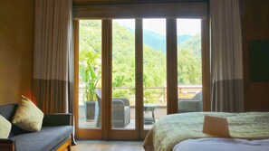 Panoramic Double Room, Mountain View | View from room - Jinglu Lanshan Inn (Hangzhou)