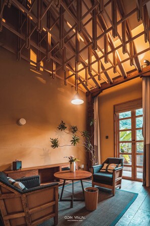 Superior Double Room, Mountain View | Desk, laptop workspace, blackout curtains, free WiFi - Jinglu Lanshan Inn (Hangzhou)