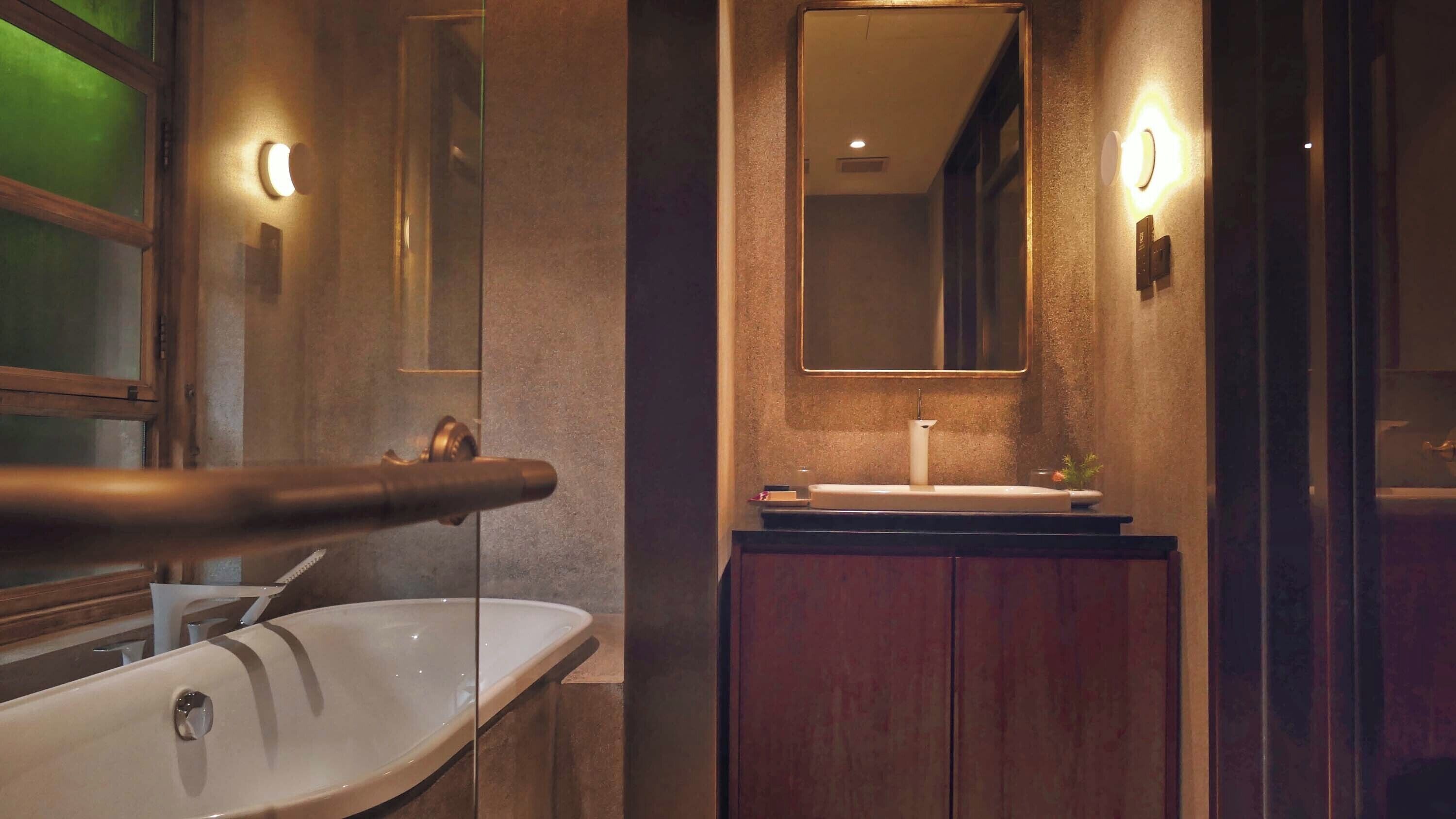 Comfort Double Room, Courtyard View | Desk, laptop workspace, blackout drapes, free WiFi