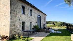 Outdoor dining - Gite de France in Monts-verts (Les Monts-Verts)