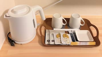 Laptop workspace, free WiFi, bed sheets