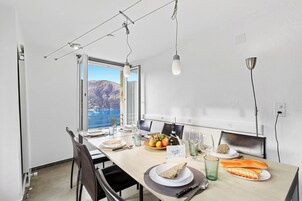 Family Apartment, Multiple Bedrooms, 2 Bathrooms, Mountainside (Casa la Tortue 1) | Dining