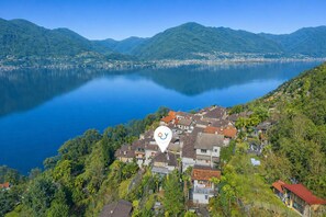 家庭公寓, 多间卧室, 双浴室, 山腰 (Casa la Tortue 2) | 外观