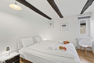Family Apartment, Multiple Bedrooms, 2 Bathrooms, Mountainside (Casa la Tortue 2) | 3 bedrooms, iron/ironing board, free WiFi, bed sheets