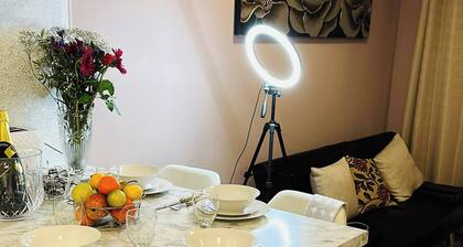 NKN Cosy Maisonette Dartford Station Free Parking