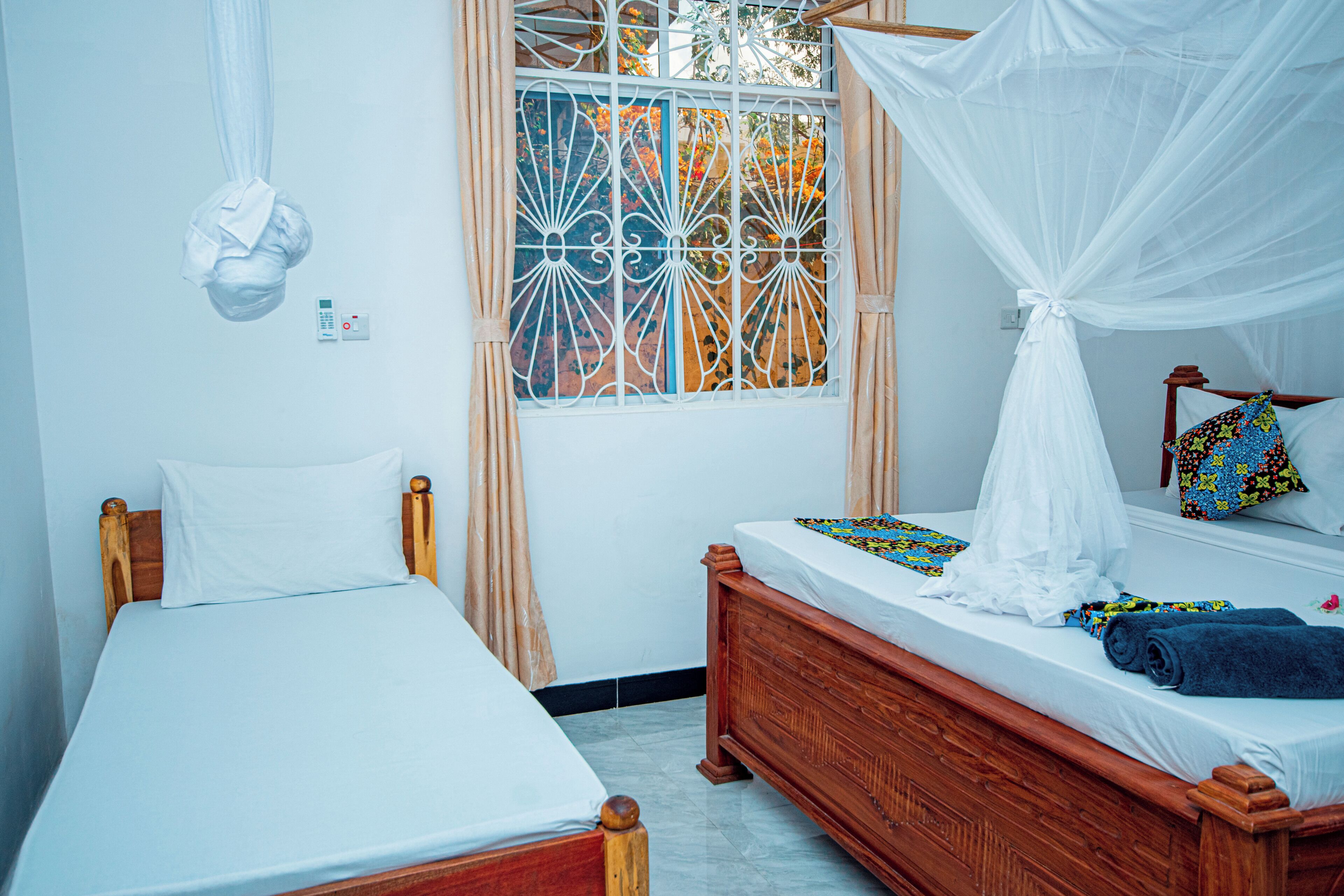 Deluxe Triple Room | In-room safe, iron/ironing board, free WiFi