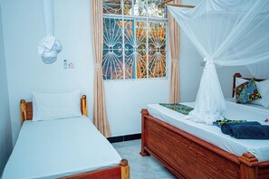 Tripla Deluxe | Una cassaforte in camera, ferro/asse da stiro, Wi-Fi gratuito