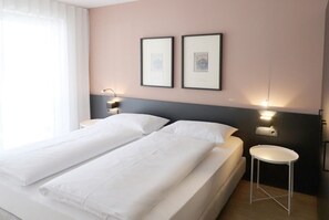 1 Schlafzimmer, Zimmersafe, Bügeleisen/Bügelbrett, kostenloses WLAN