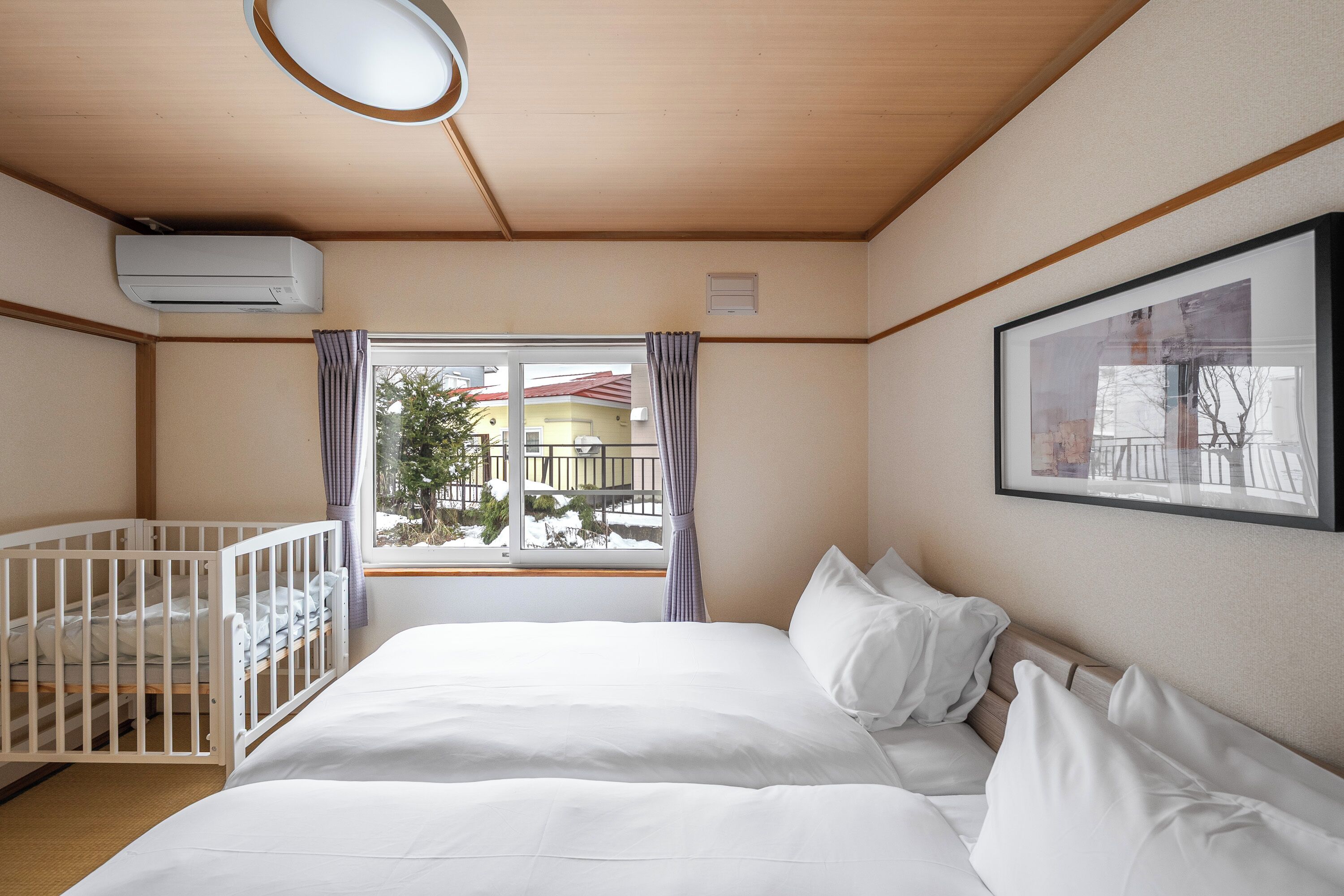 พื้นที่ทำงานแบบใช้แล็ปท็อป, เตารีด/โต๊ะรีดผ้า, Wi-Fi ฟรี