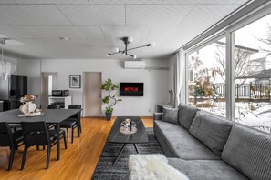 Living area - THE VILLAGE 1002 (Asahikawa)