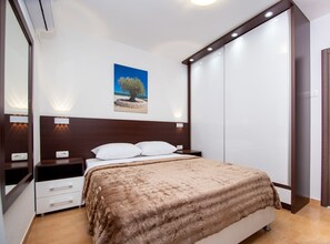Apartment (Three bedroom apartment) | 6 bedrooms - Guest House 4M Gregović (Petrovac)