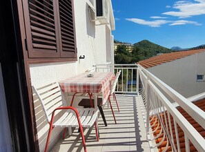 Apartment (Three bedroom apartment) | Balcony - Guest House 4M Gregović (Petrovac)