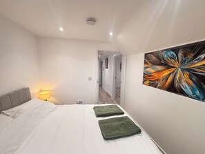 2 bedrooms, Internet, bed sheets - Bright Cozy 2 bedroom Apartment in Oxford (Oxford)