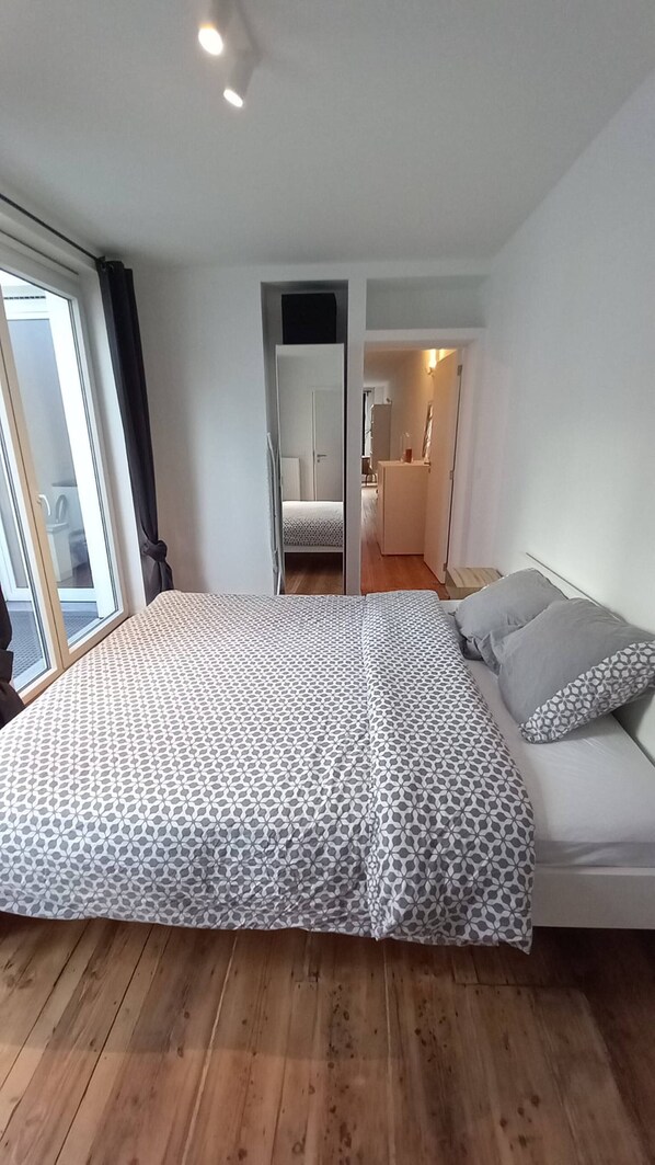 1 bedroom, iron/ironing board, Internet, bed sheets - Charming apartment at heart of Brussels-Marolles (Bruxelles)