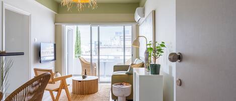 公寓, 1 張標準雙人床及 1 張梳化床, 廚房, 城市景 | 客廳 | 智能電視、Netflix、串流服務