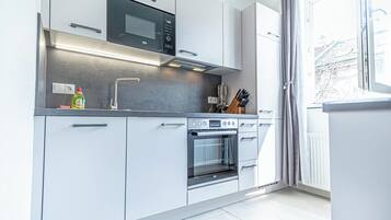 Basic Apartment | Private kitchen