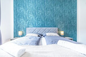 Iron/ironing board, free WiFi - Sweet 2BR 1LR Apartment Donaustadt (Wien)