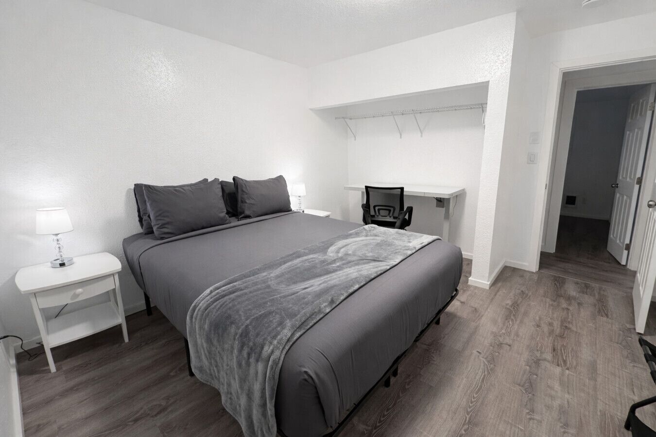 3 sovrum, skrivbord, wi-fi och sängkläder