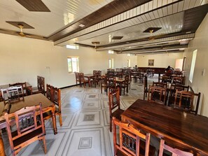 Restaurant - Royal Sand Desert Resort  (Sam)