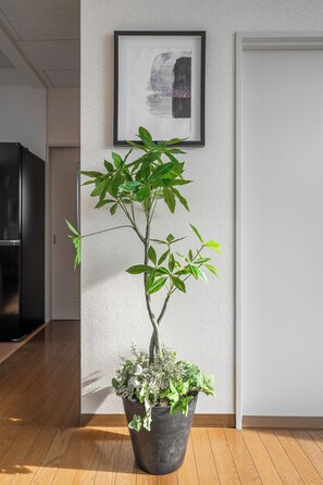 Laptop workspace, iron/ironing board, free WiFi - THE VILLAGE 1003 (Asahikawa)