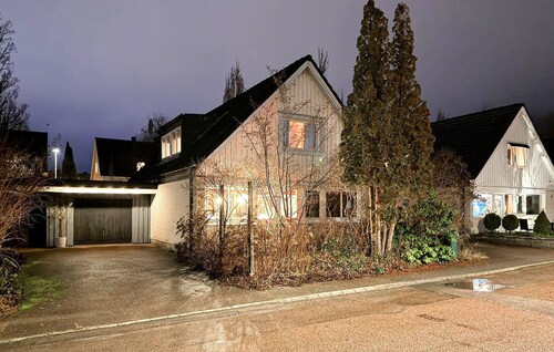 4 bedroom pet friendly home in Karlstad