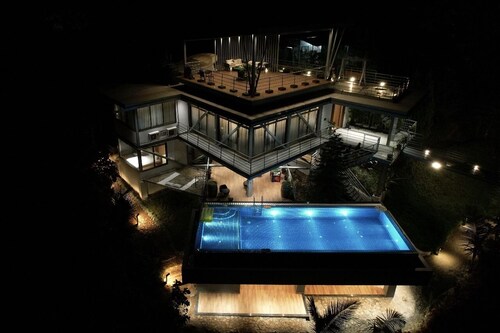 Bridge Villa Nashik – Elegant Private Villa for Family & Corporate Travelers