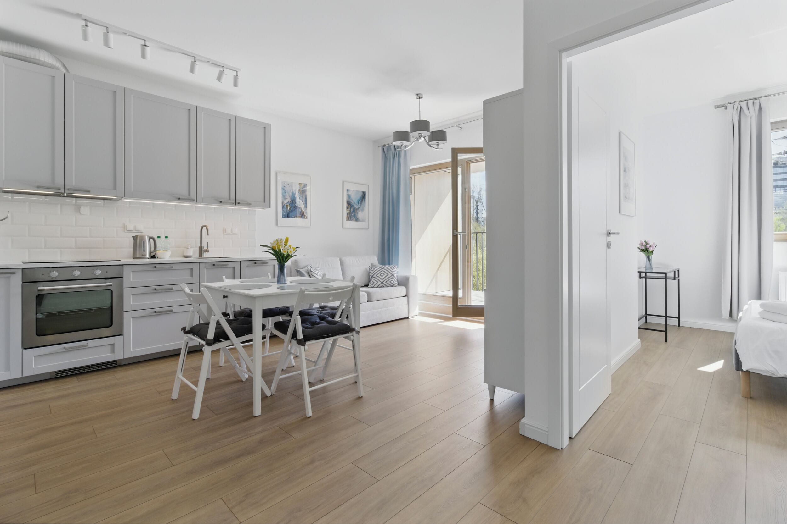 Classic Apartment, Courtyard View | Living area | 40-inch TV with satellite channels, Netflix, streaming services