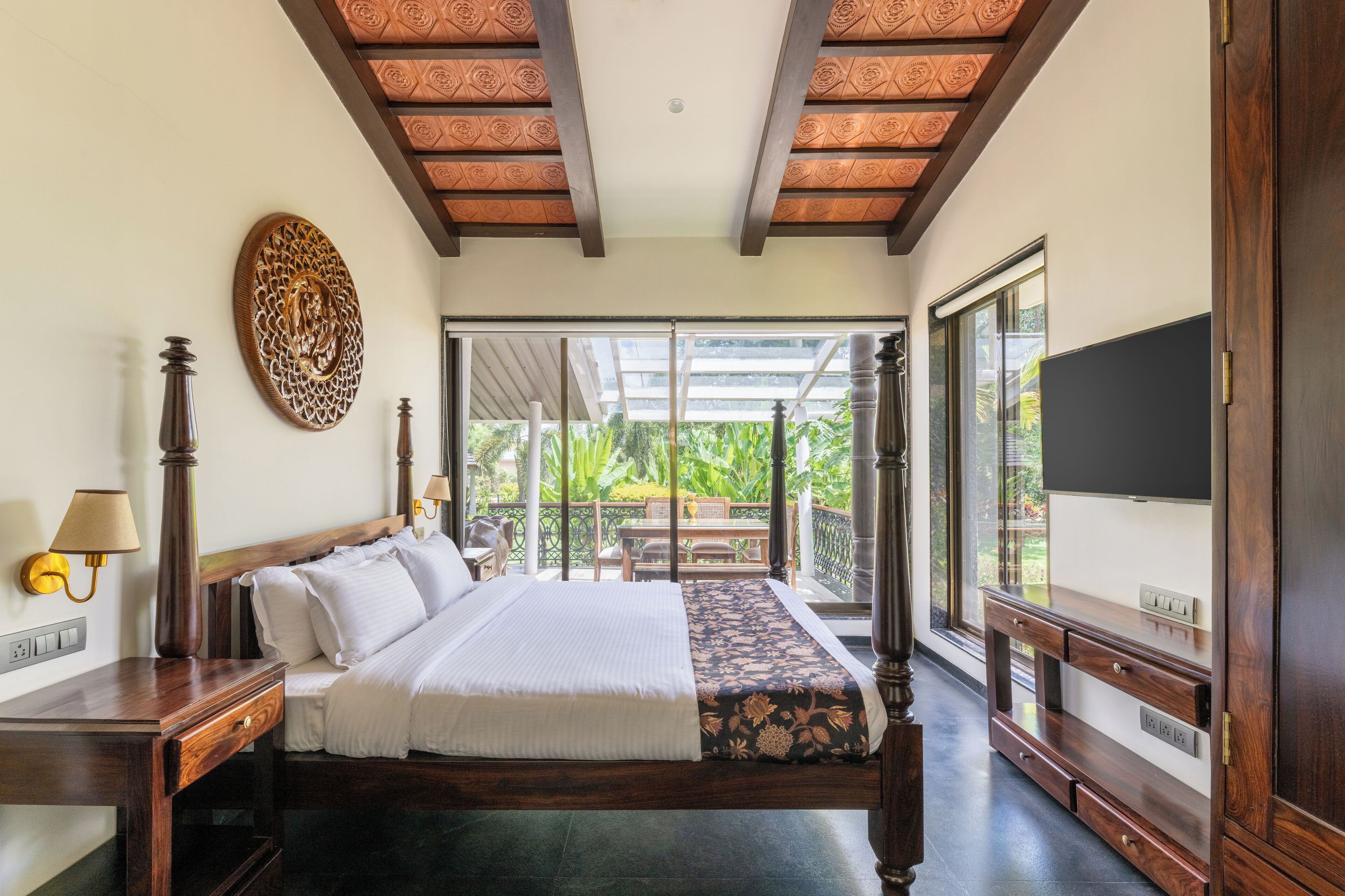 Junior Villa, Garden View | Premium bedding, desk, iron/ironing board, rollaway beds