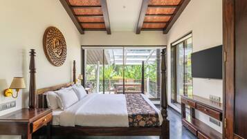 Junior Villa, Garden View | Premium bedding, desk, iron/ironing board, rollaway beds