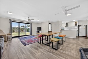 Interior - Coastal 2-Bed Home with Pool & Spa (Safety Bay)