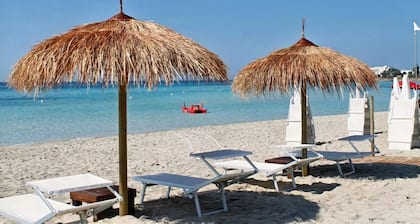 Ferienhaus 'Azul Mare Exclusive' mit privatem Garten und Klimaanlage