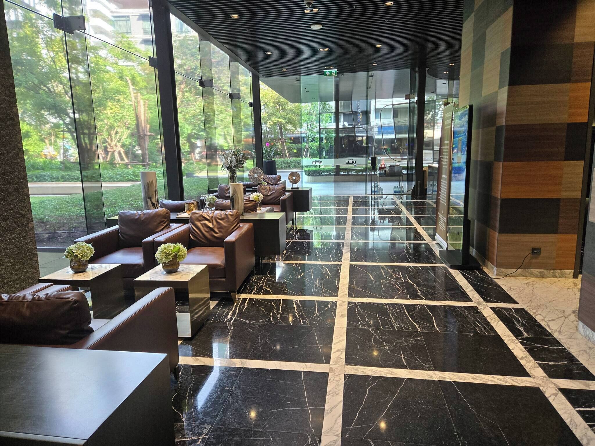 Apartment, 2 Bedrooms, Smoking, City View | Lounge