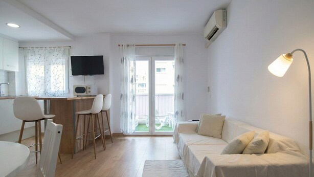 TV - Apartment near the Beach and Supermarket (Cullera)