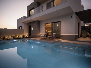 Outdoor pool, a heated pool