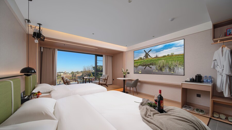 She County Liuyue Qingshe Guesthouse