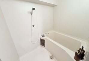 Hair dryer, bidet, towels, toilet paper - XeroB HOUSE FLOLIA501 (Osaka, Naniwa Ward, Nanbanaka)