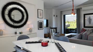 House, Garden View | Dining room