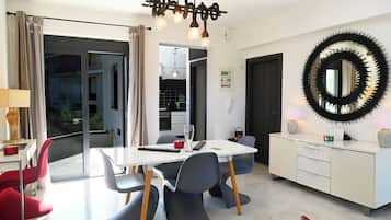 Maison, vue jardin | Salle Ă manger