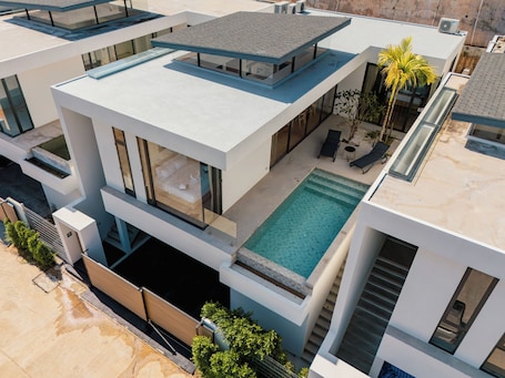 Outdoor pool. Elegant Aileen 3 Bedroom Pool Villa Naithon