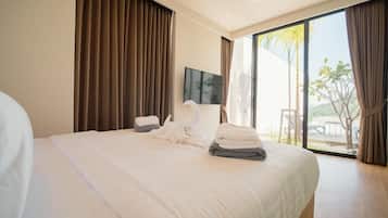 3 habitaciones, cortinas blackout y ropa de cama