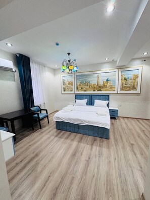 ห้องดีลักซ์ดับเบิล | ห้องเก็บเสียง