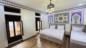 Deluxe Triple Room | Soundproofing