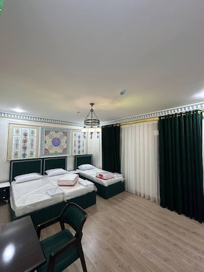Deluxe Triple Room - Shakhina hotel (Bukhara)