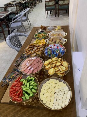 Desayuno buffet incluido todos los días 