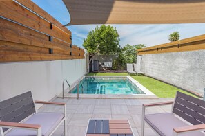 Piscine extérieure, piscine chauffée