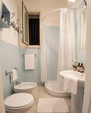 Towels - Laura's cottages: studio apartment 2 (Palermo)